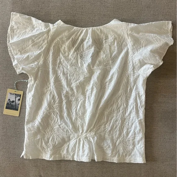 NWT Trovata Angela Flutter Sleeve Blouse - Picture 2 of 4